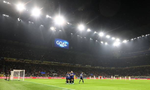 通过出色的 通过出色的